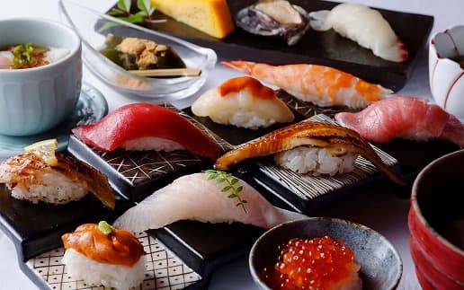 【ぶどうの樹】海を眺めながら楽しむ、絶品のお寿司料理とオリジナルワイン